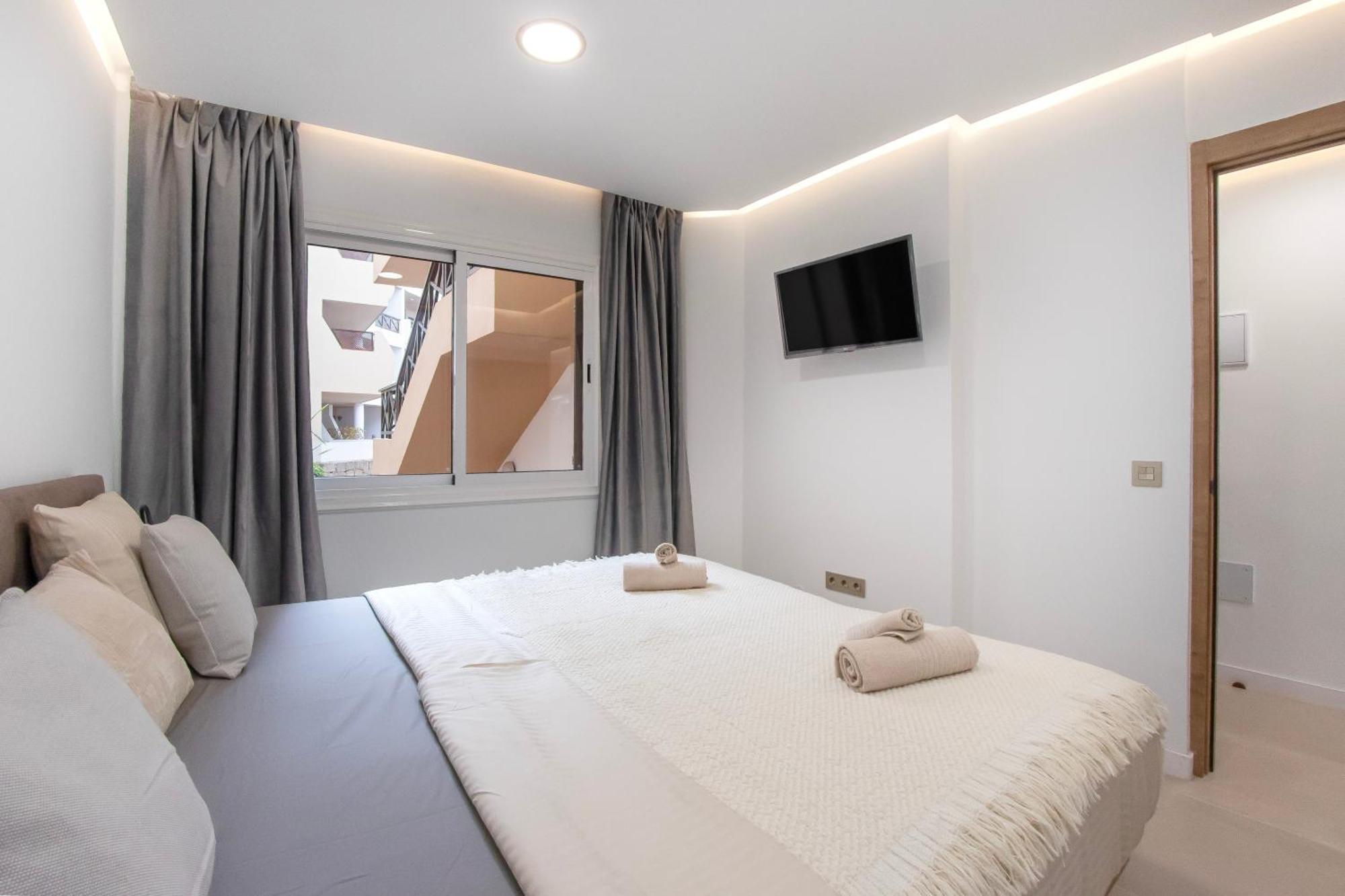 Newly Renovated, Luxurious Apartment With A Heated Pool, 259 San Miguel de Abona Zewnętrze zdjęcie